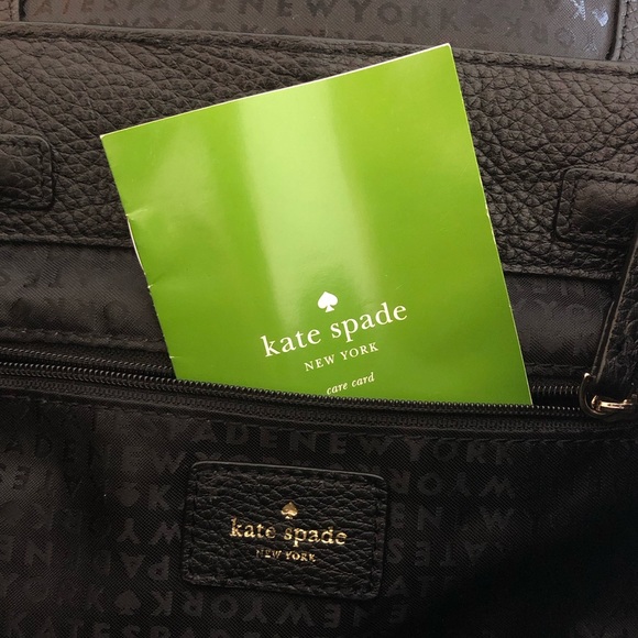Kate Spade bag with gold hardware - Picture 4 of 11